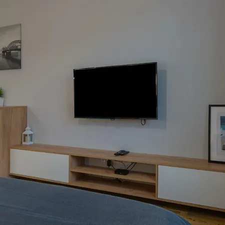 Apartmán Native Augustianska 24 *