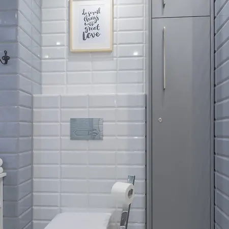 Native Augustianska 24