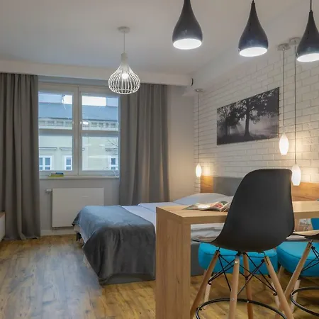 Native Augustianska 24 *