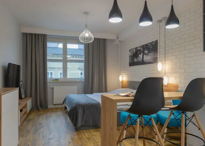 Native Augustianska 24 *