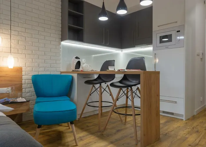 Native Augustianska 24 *